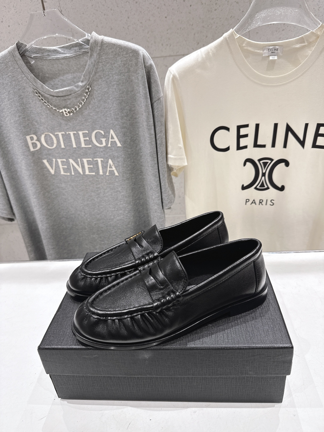 高版本出厂 男码+20   SAINT LAURENT/圣罗兰YSL 26ss爆款平底鞋情侣款玛丽珍一脚
