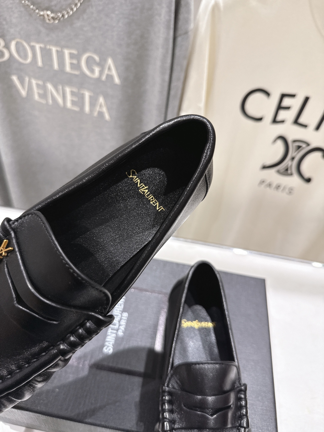 高版本出厂 男码+20   SAINT LAURENT/圣罗兰YSL 26ss爆款平底鞋情侣款玛丽珍一脚
