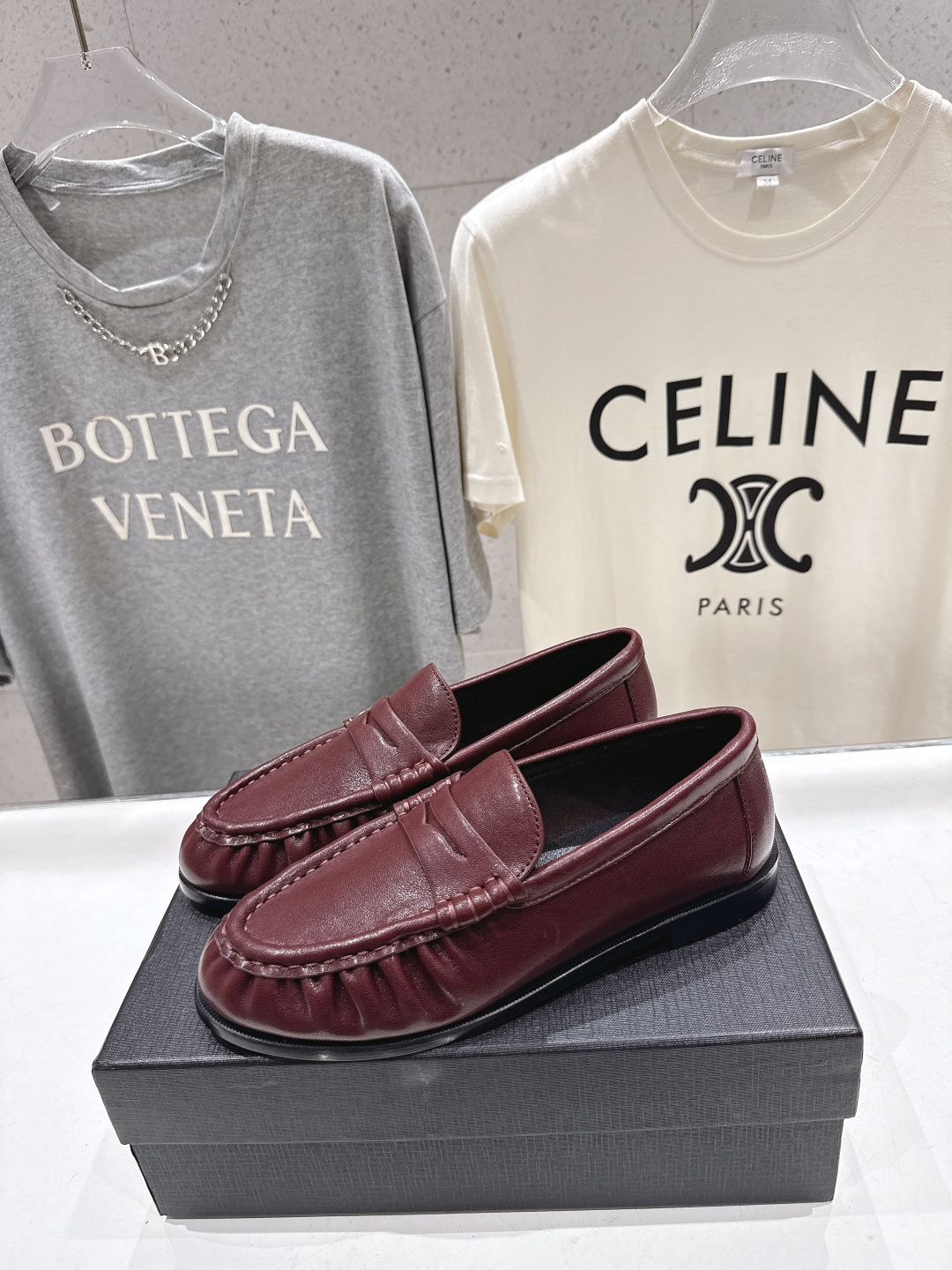 高版本出厂 男码+20   SAINT LAURENT/圣罗兰YSL 26ss爆款平底鞋情侣款玛丽珍一脚