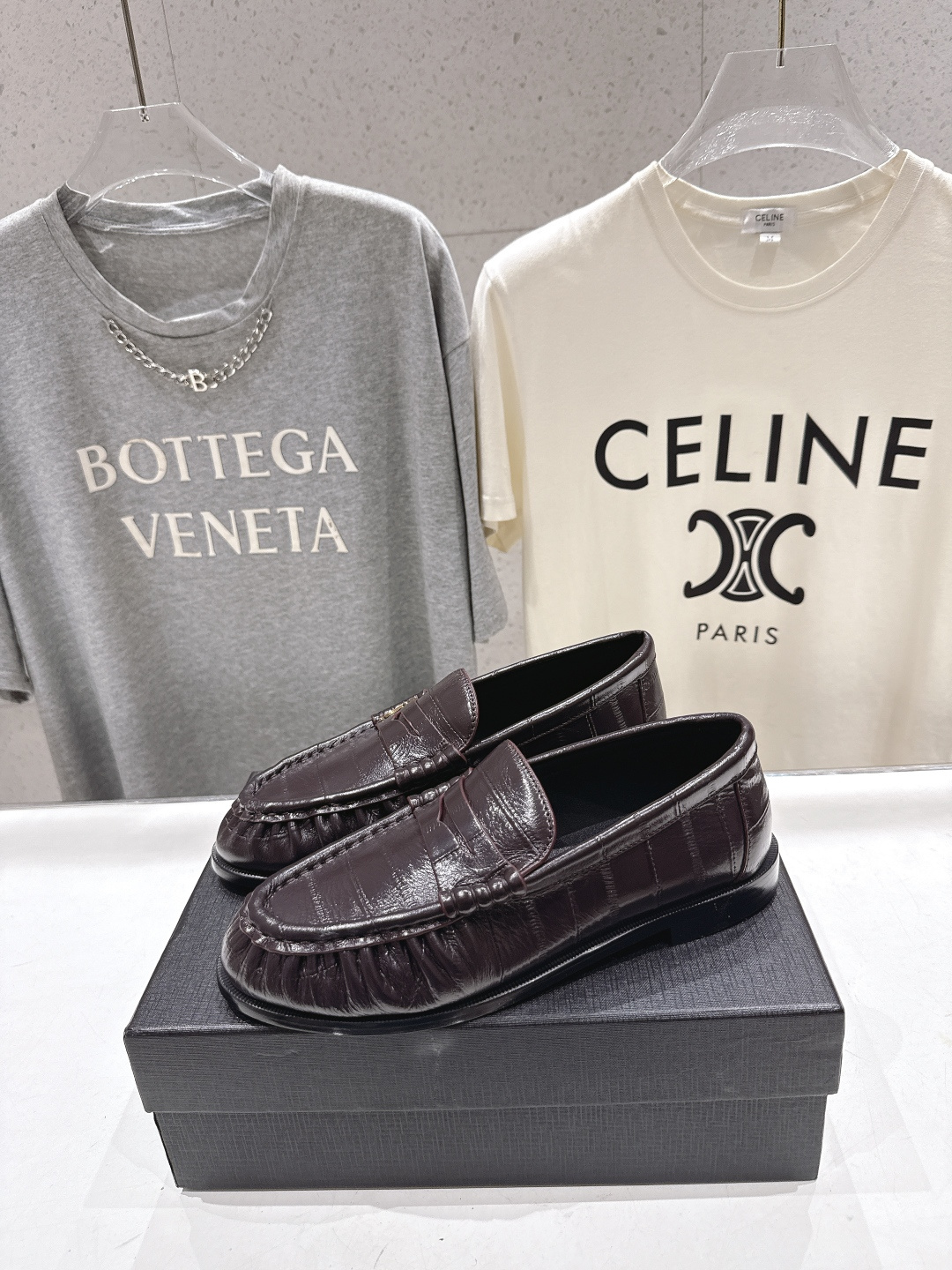 高版本出厂 男码+20   SAINT LAURENT/圣罗兰YSL 26ss爆款平底鞋情侣款玛丽珍一脚