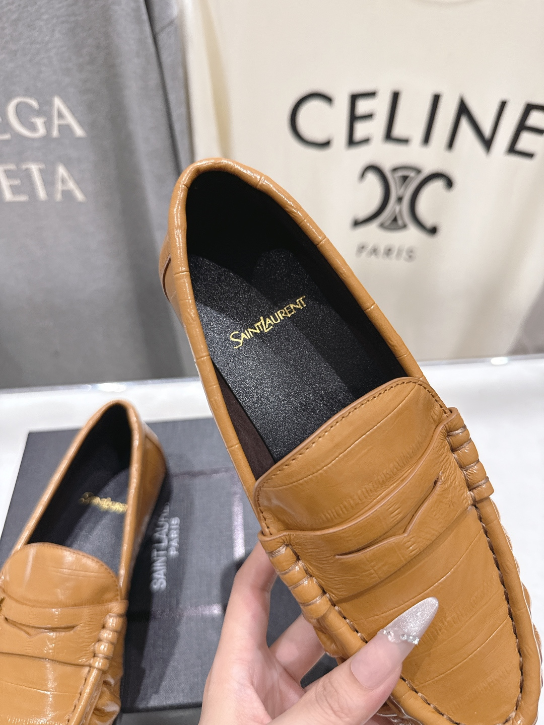 高版本出厂 男码+20   SAINT LAURENT/圣罗兰YSL 26ss爆款平底鞋情侣款玛丽珍一脚