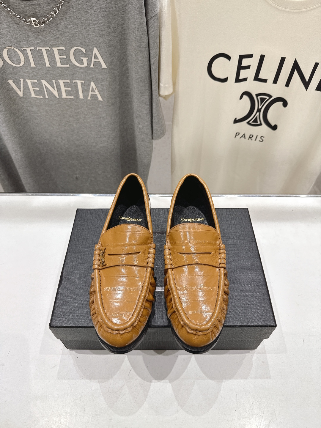 高版本出厂 男码+20   SAINT LAURENT/圣罗兰YSL 26ss爆款平底鞋情侣款玛丽珍一脚