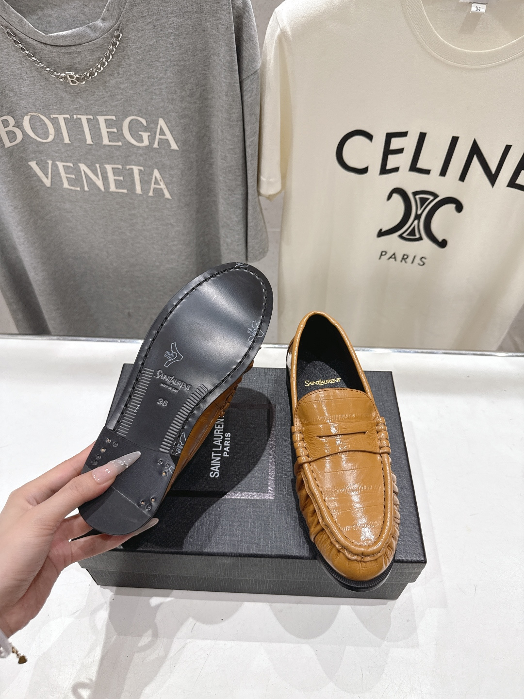 高版本出厂 男码+20   SAINT LAURENT/圣罗兰YSL 26ss爆款平底鞋情侣款玛丽珍一脚