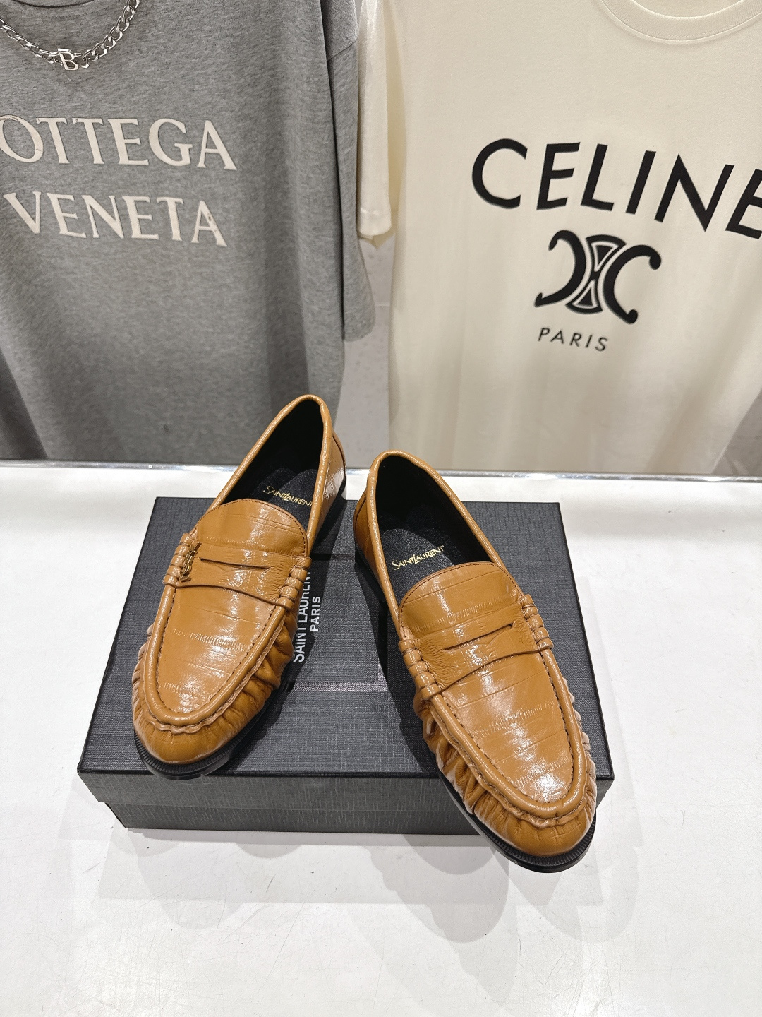 高版本出厂 男码+20   SAINT LAURENT/圣罗兰YSL 26ss爆款平底鞋情侣款玛丽珍一脚