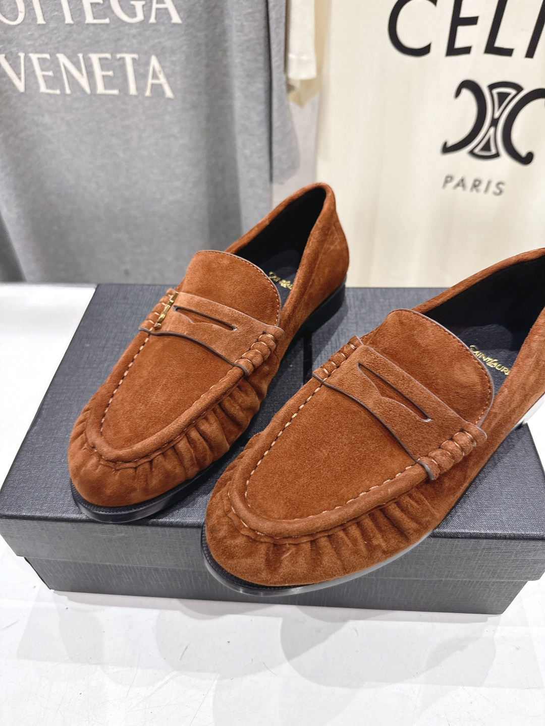 高版本出厂 男码+20   SAINT LAURENT/圣罗兰YSL 26ss爆款平底鞋情侣款玛丽珍一脚