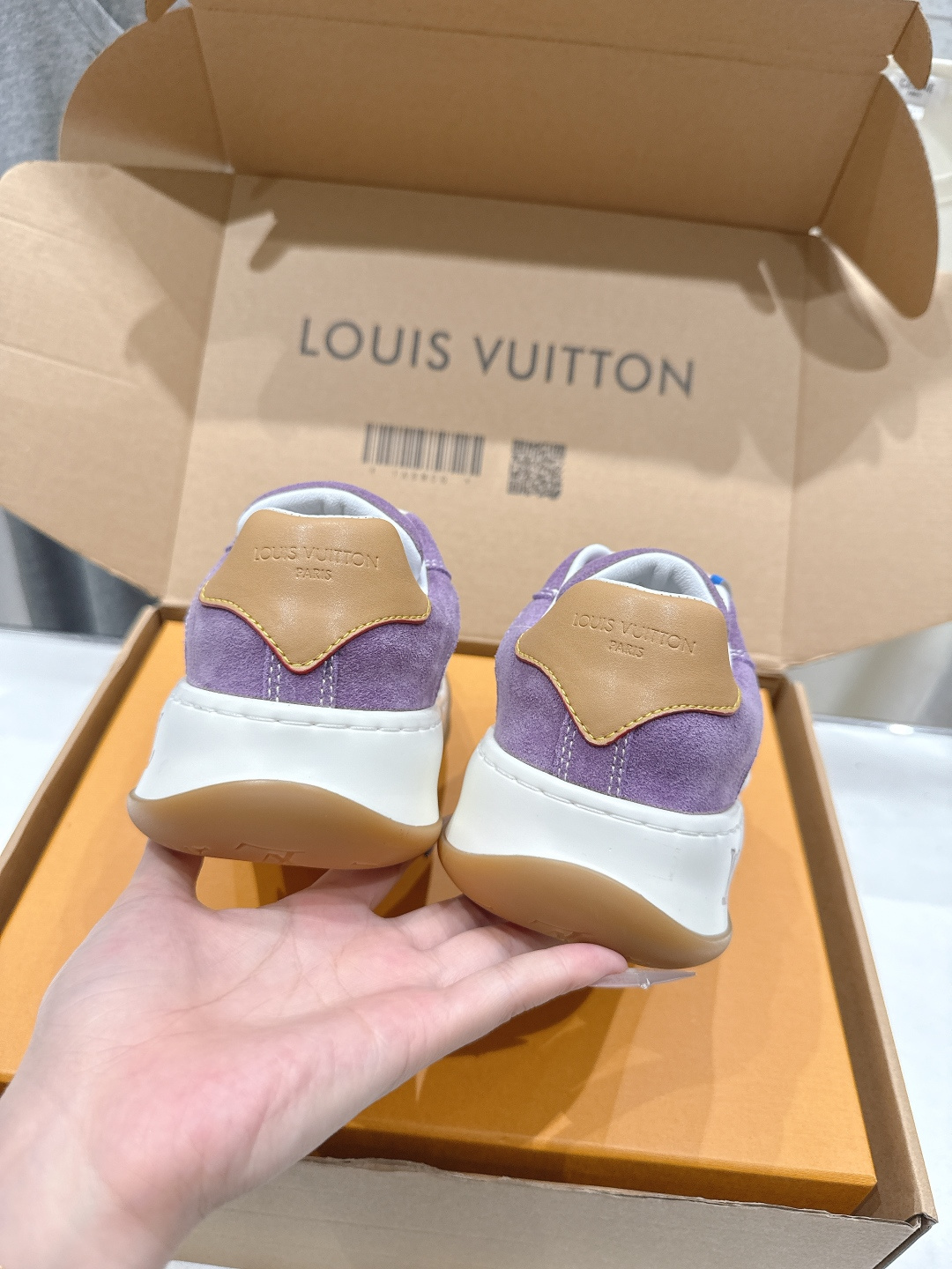 高版本出厂 情侣款  LOUIS VUITTON～LV路易威登F048 L家驴牌最新走秀款Tilted系