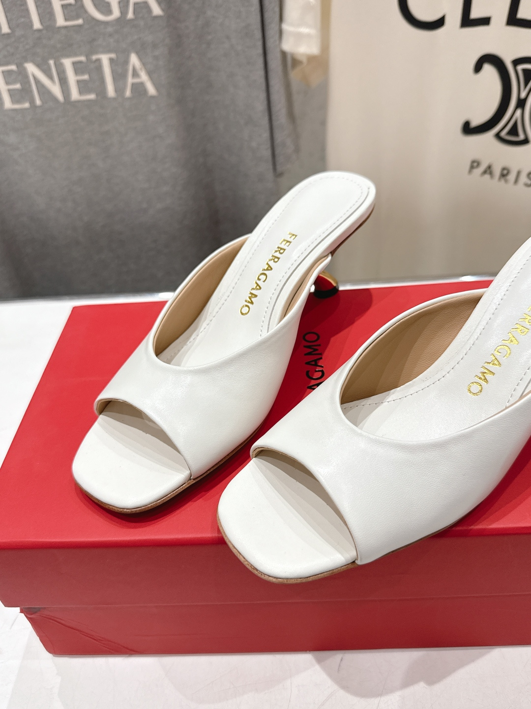高版本出厂  FERRAGAMO/菲拉格慕F065  26ss夏季新款高跟半包拖鞋菲拉格慕今期高频曝光的