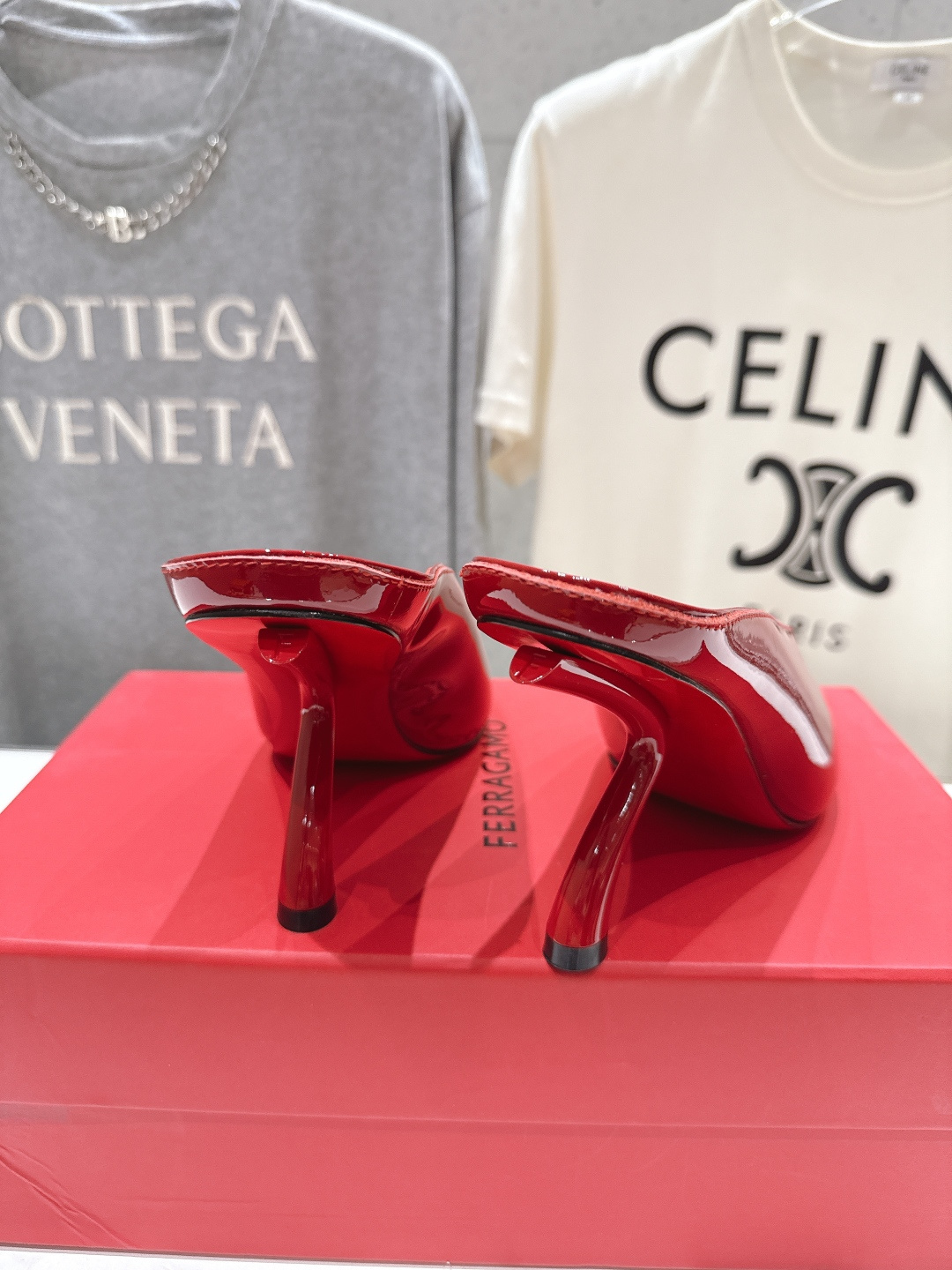 高版本出厂  FERRAGAMO/菲拉格慕F065  26ss夏季新款尖头高跟半包拖鞋菲拉格慕今期高频曝