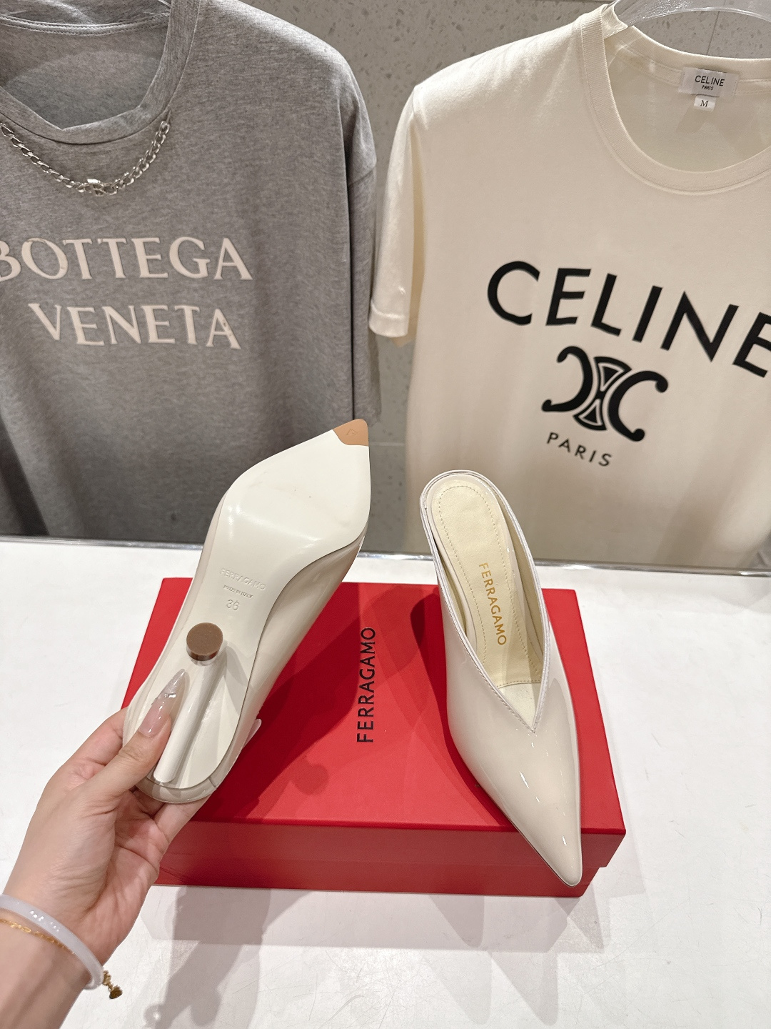 高版本出厂  FERRAGAMO/菲拉格慕F065  26ss夏季新款尖头高跟半包拖鞋菲拉格慕今期高频曝