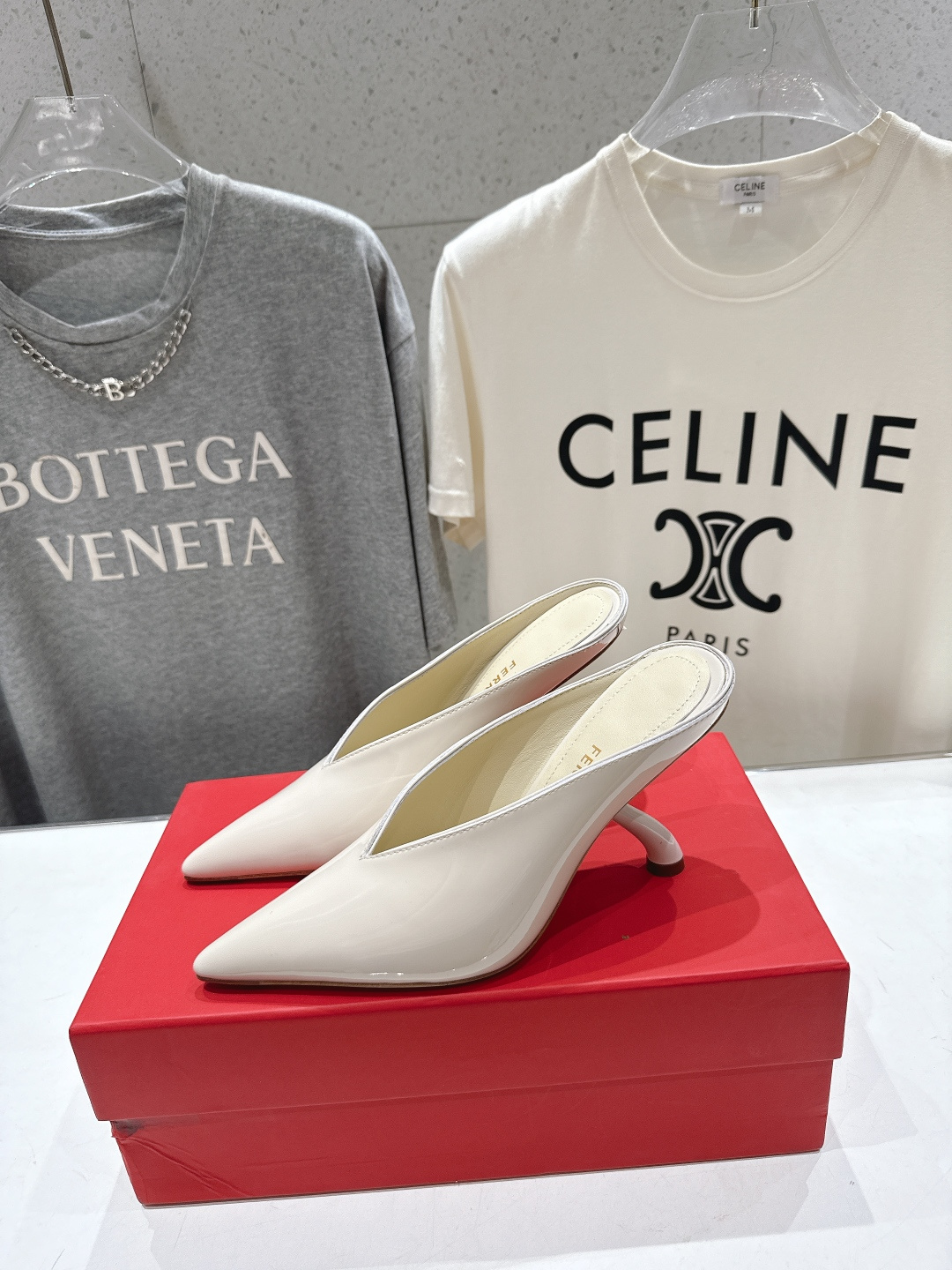高版本出厂  FERRAGAMO/菲拉格慕F065  26ss夏季新款尖头高跟半包拖鞋菲拉格慕今期高频曝