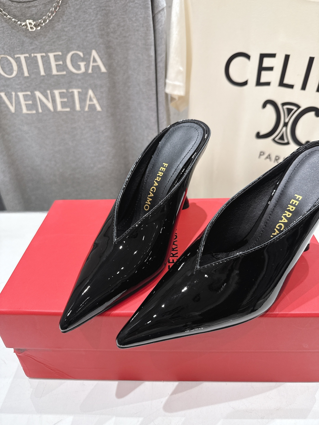 高版本出厂  FERRAGAMO/菲拉格慕F065  26ss夏季新款尖头高跟半包拖鞋菲拉格慕今期高频曝