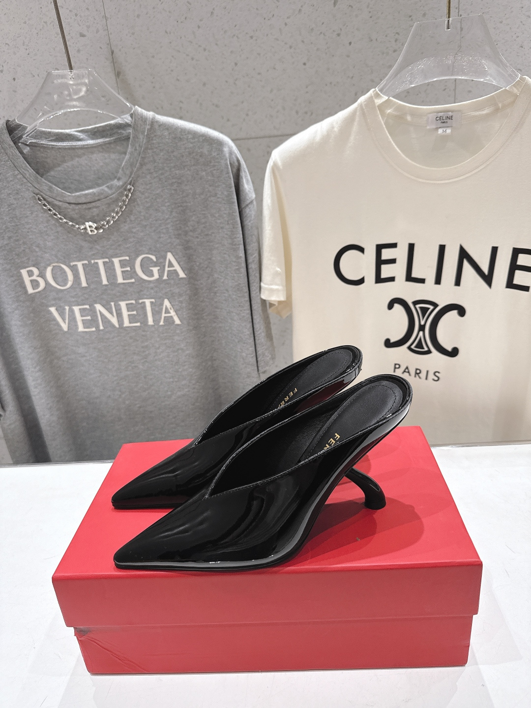 高版本出厂  FERRAGAMO/菲拉格慕F065  26ss夏季新款尖头高跟半包拖鞋菲拉格慕今期高频曝