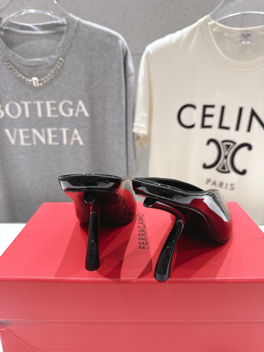 高版本出厂  FERRAGAMO/菲拉格慕F065  26ss夏季新款尖头高跟半包拖鞋菲拉格慕今期高频曝
