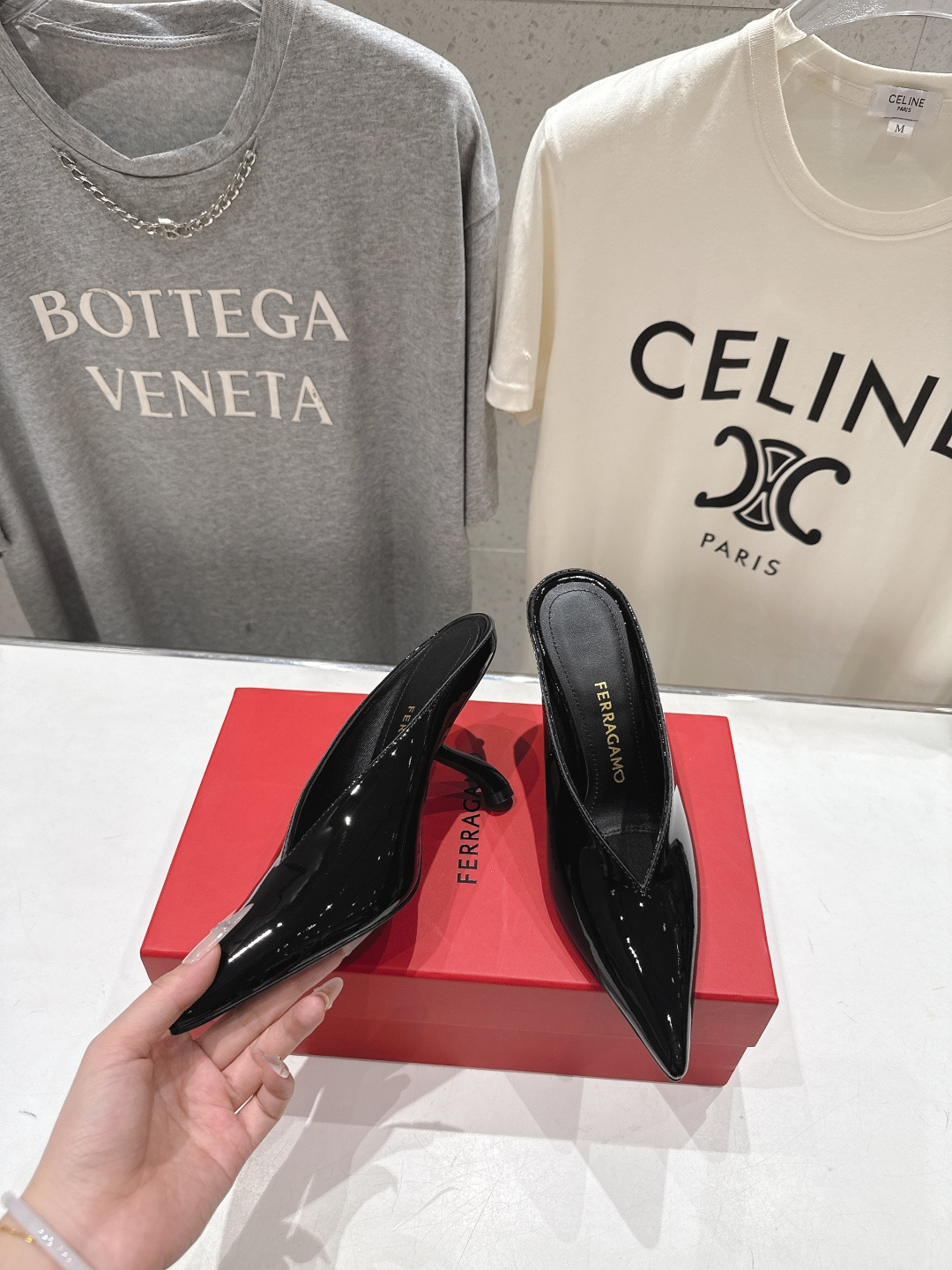 高版本出厂  FERRAGAMO/菲拉格慕F065  26ss夏季新款尖头高跟半包拖鞋菲拉格慕今期高频曝