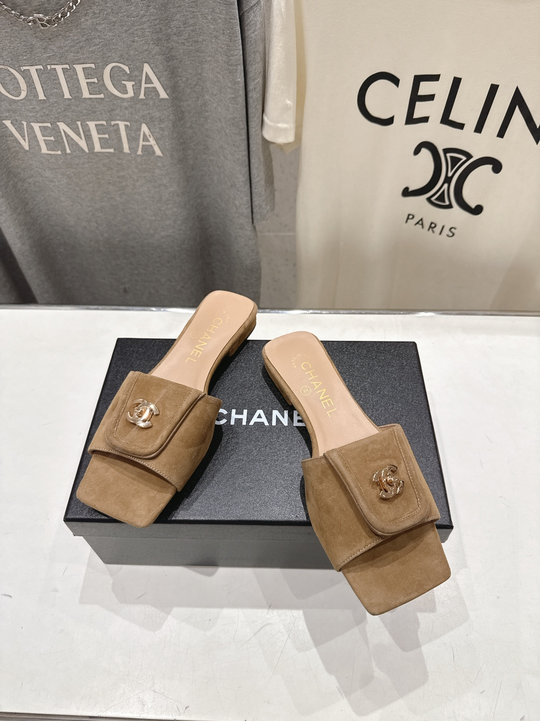 高版本出厂  CHANEL*香奈儿F016 小香2026/𝐒𝐒 𝐧𝐞𝐰夏季新品编织平底拖鞋这一季的拖鞋简