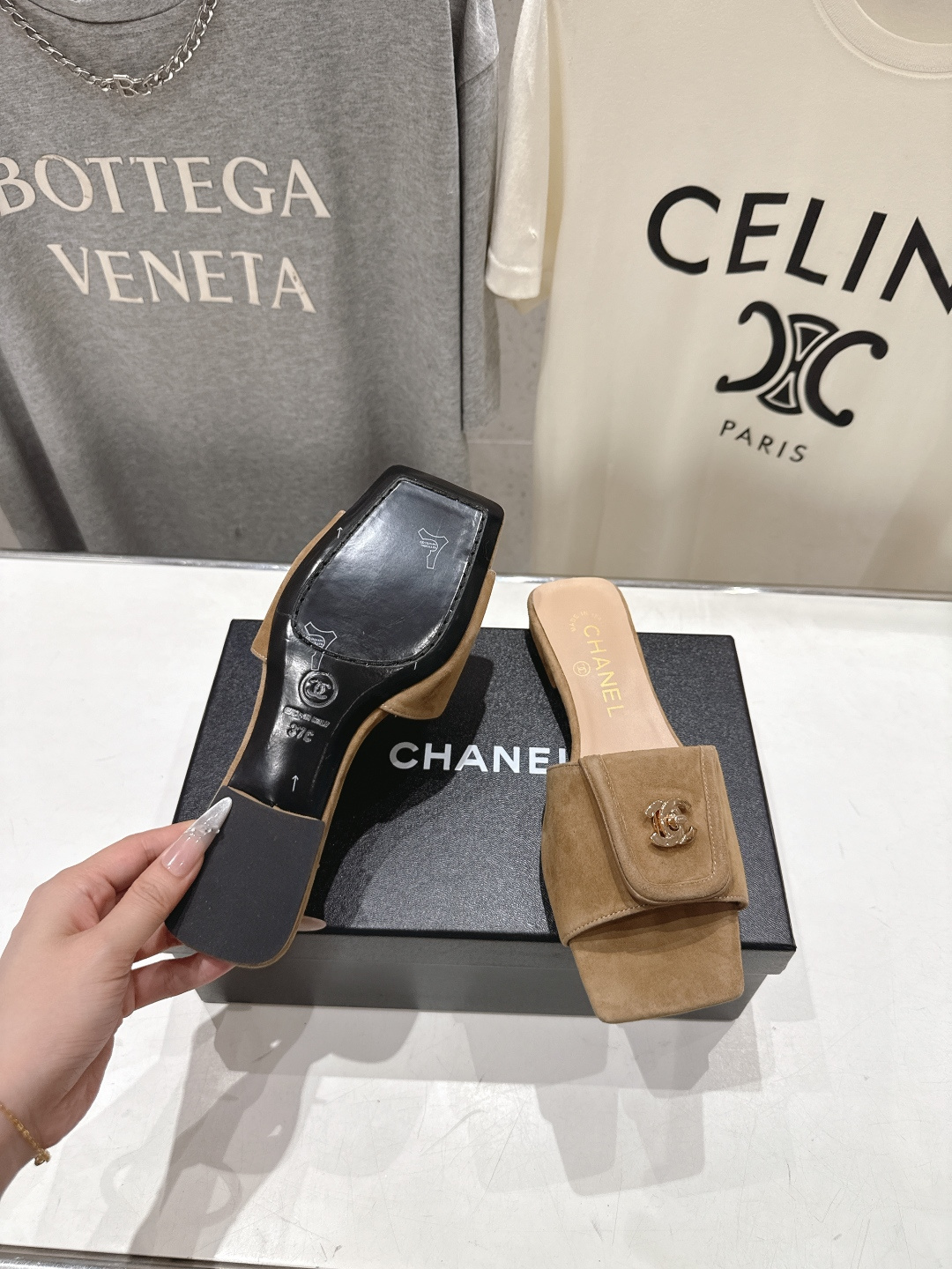 高版本出厂  CHANEL*香奈儿F016 小香2026/𝐒𝐒 𝐧𝐞𝐰夏季新品编织平底拖鞋这一季的拖鞋简