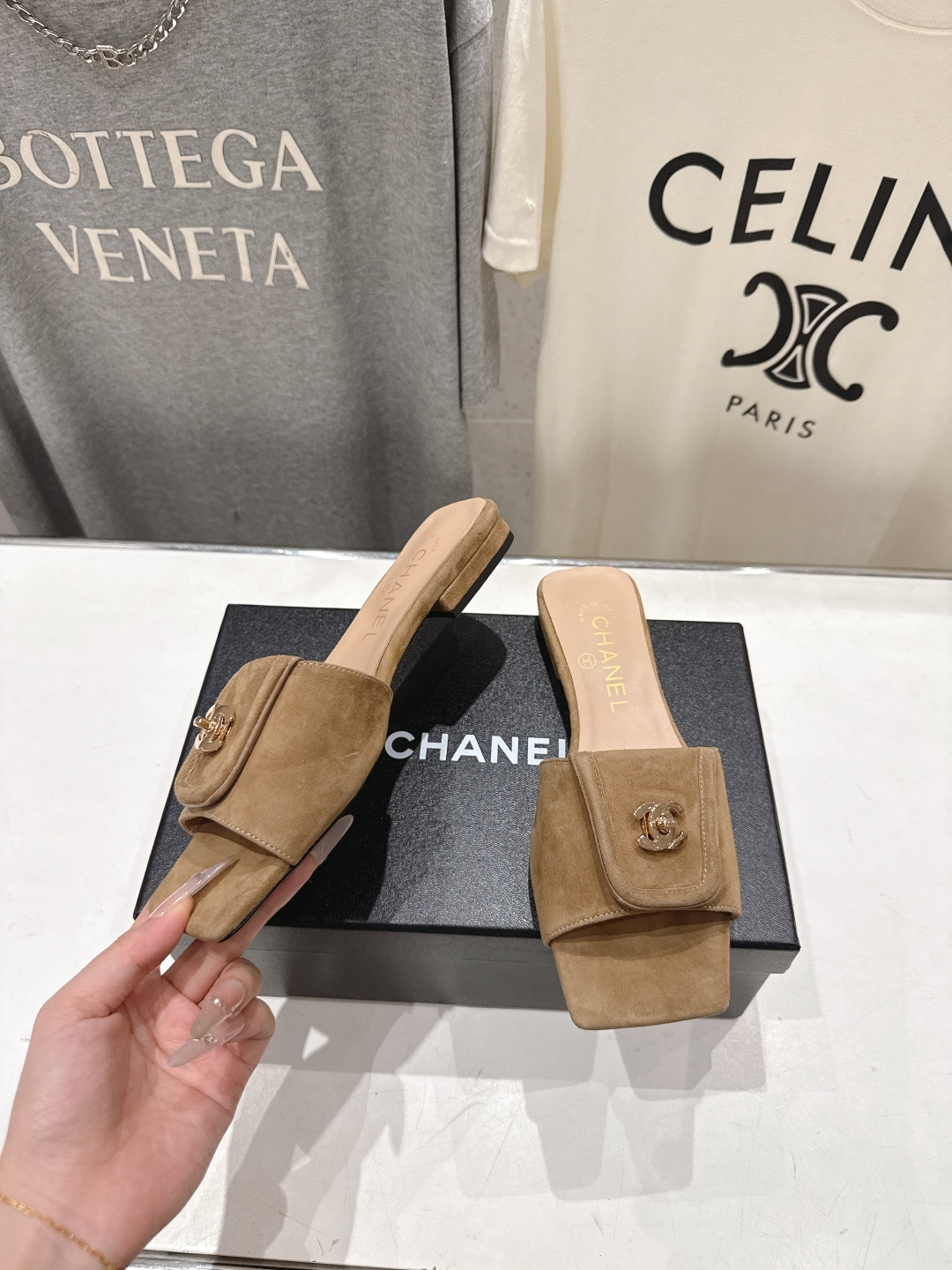 高版本出厂  CHANEL*香奈儿F016 小香2026/𝐒𝐒 𝐧𝐞𝐰夏季新品编织平底拖鞋这一季的拖鞋简