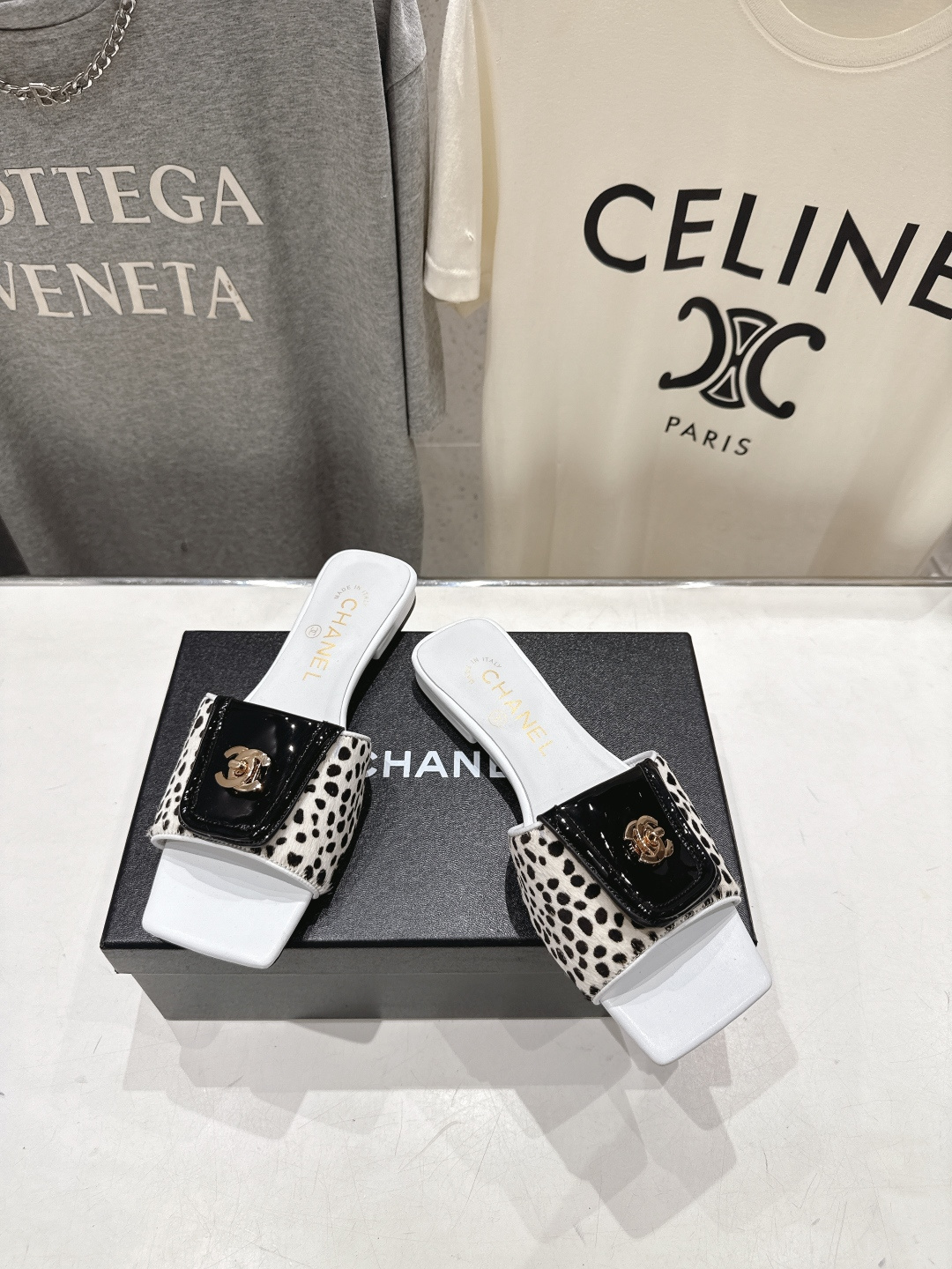 高版本出厂  CHANEL*香奈儿F016 小香2026/𝐒𝐒 𝐧𝐞𝐰夏季新品编织平底拖鞋这一季的拖鞋简