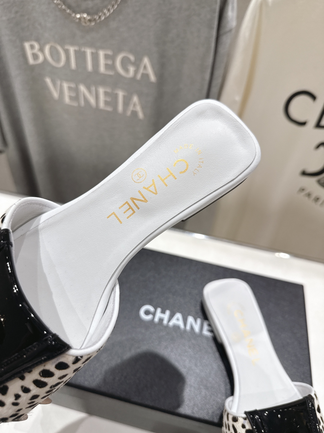 高版本出厂  CHANEL*香奈儿F016 小香2026/𝐒𝐒 𝐧𝐞𝐰夏季新品编织平底拖鞋这一季的拖鞋简