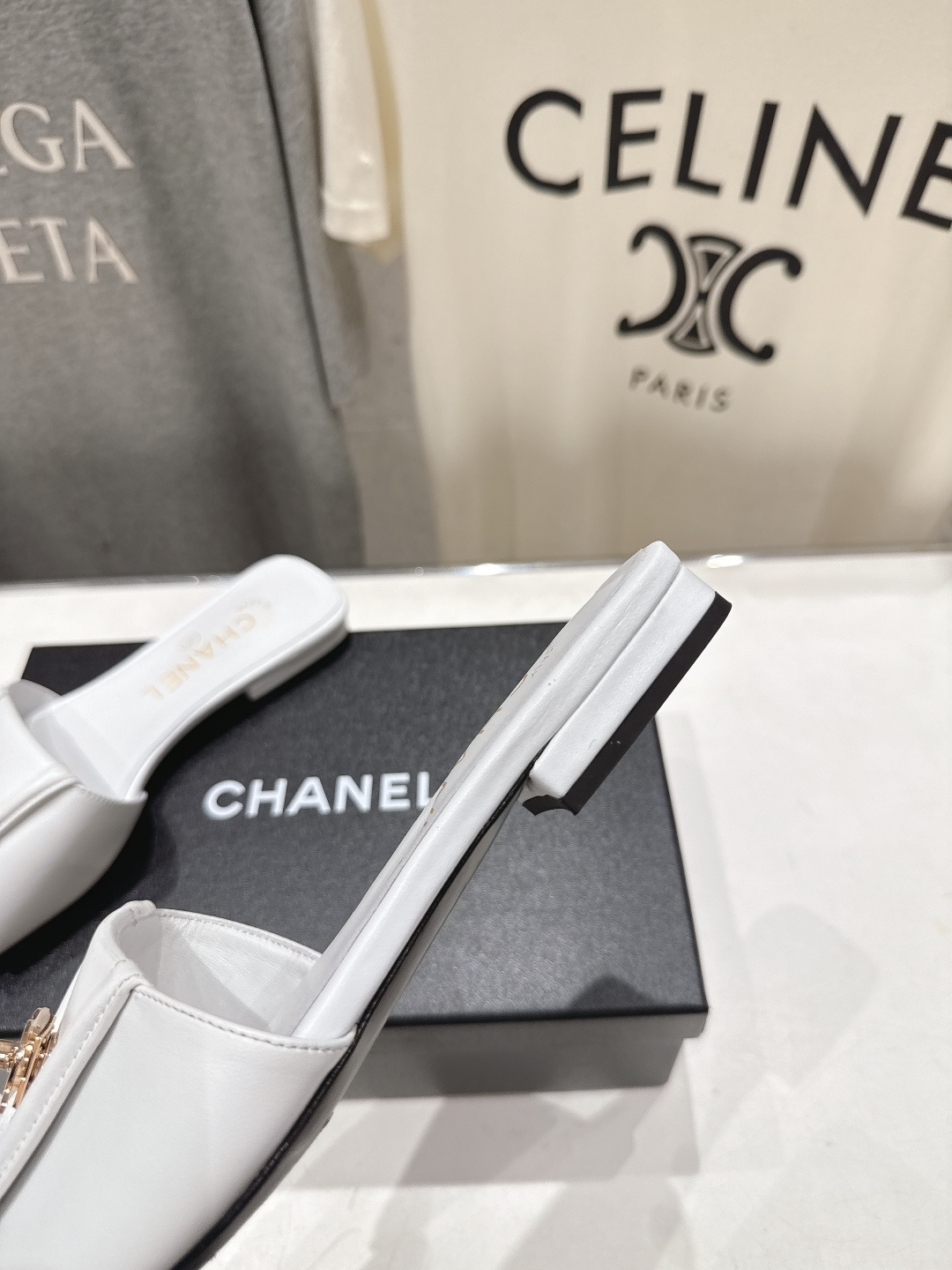 高版本出厂  CHANEL*香奈儿F016 小香2026/𝐒𝐒 𝐧𝐞𝐰夏季新品编织平底拖鞋这一季的拖鞋简