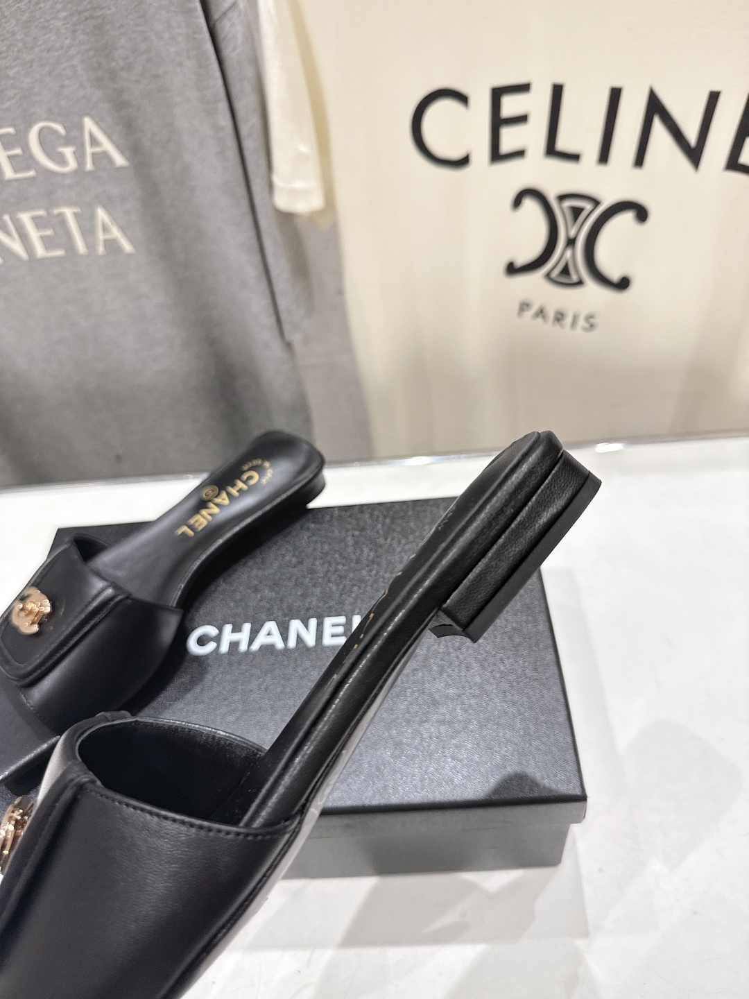 高版本出厂  CHANEL*香奈儿F016 小香2026/𝐒𝐒 𝐧𝐞𝐰夏季新品编织平底拖鞋这一季的拖鞋简