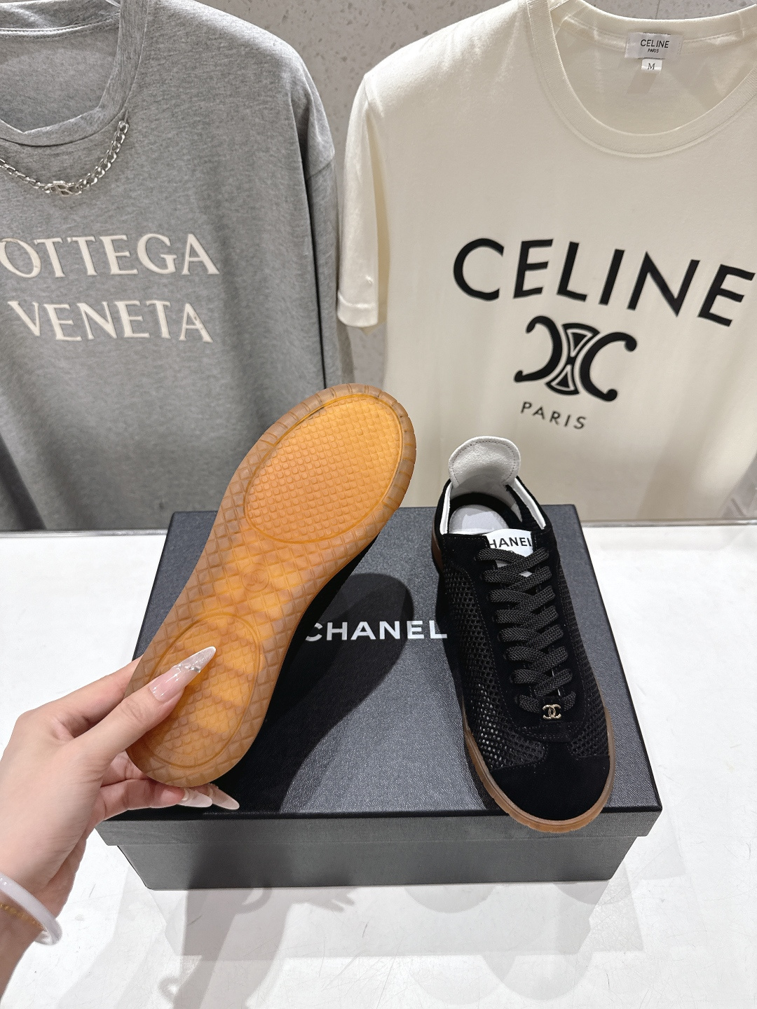 高版本出厂Chanel 香奈儿F067 小香2026ss新款网纱阿甘鞋👟网纱的细腻、鞋尾的小撞色、生胶底