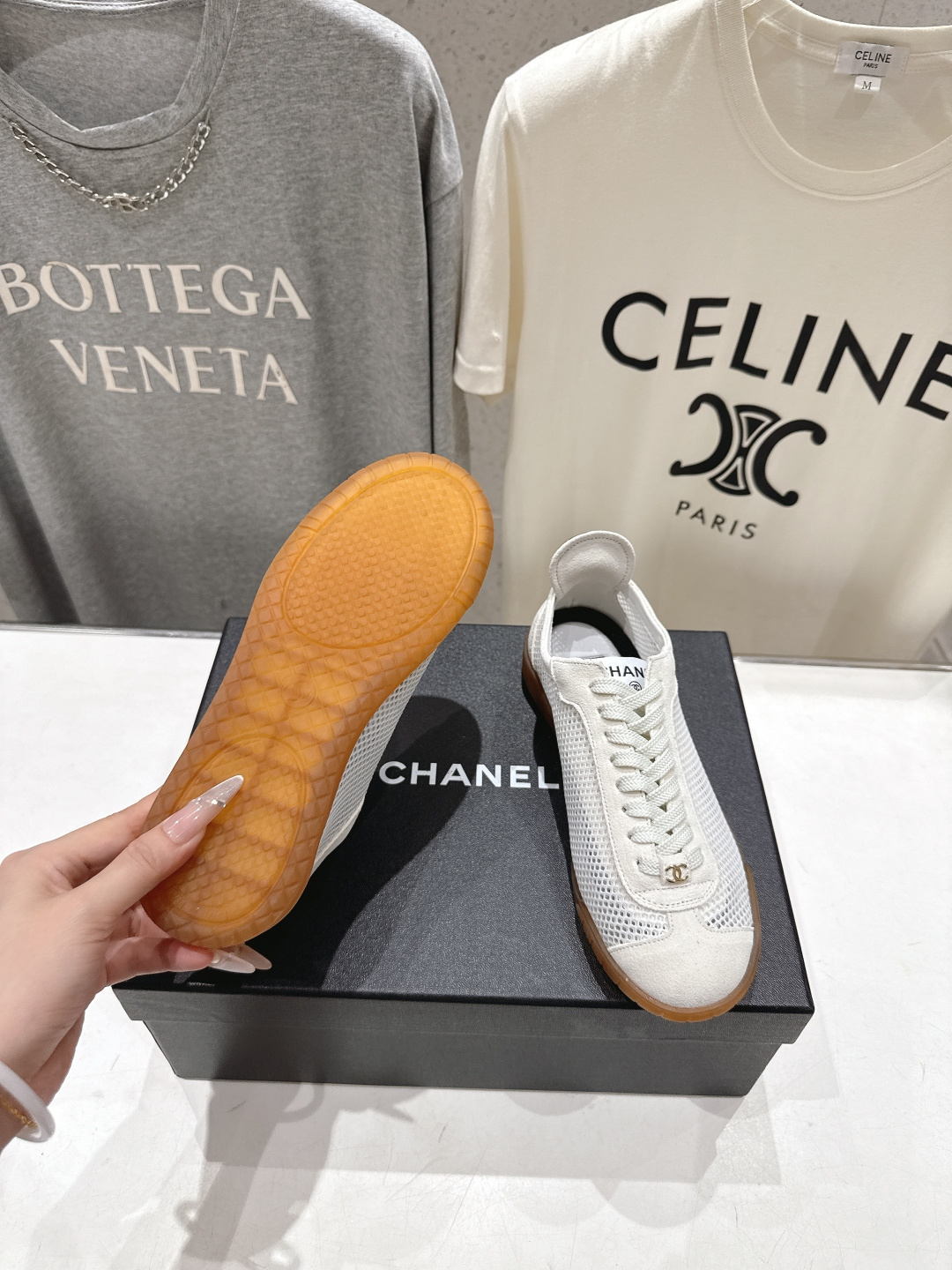 高版本出厂Chanel 香奈儿F067 小香2026ss新款网纱阿甘鞋👟网纱的细腻、鞋尾的小撞色、生胶底