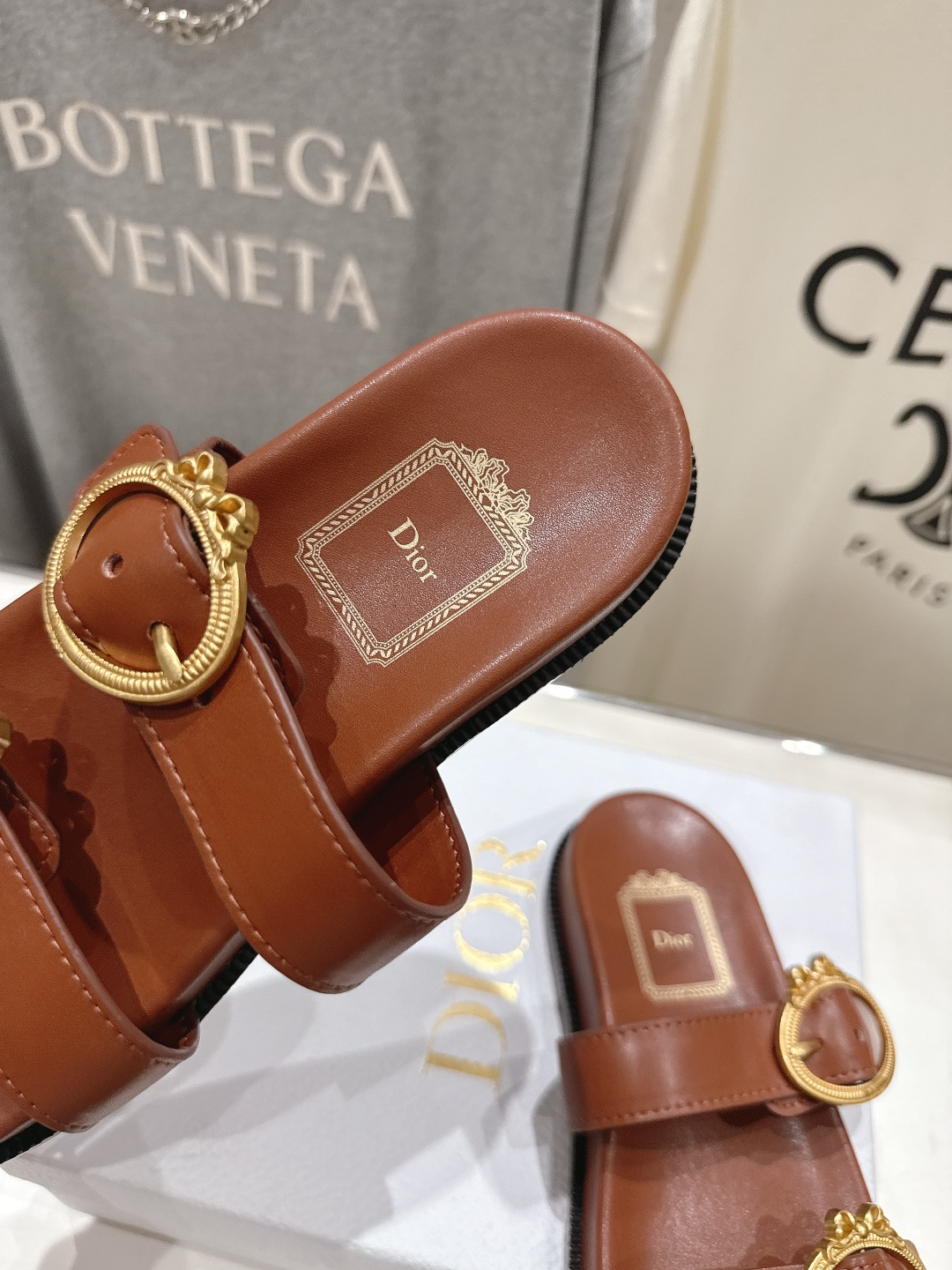 高版本出厂 【高品质】Dior*迪奥F019 D家2026ss春夏新款魔术贴沙滩拖鞋凉鞋～经典版型 搭配