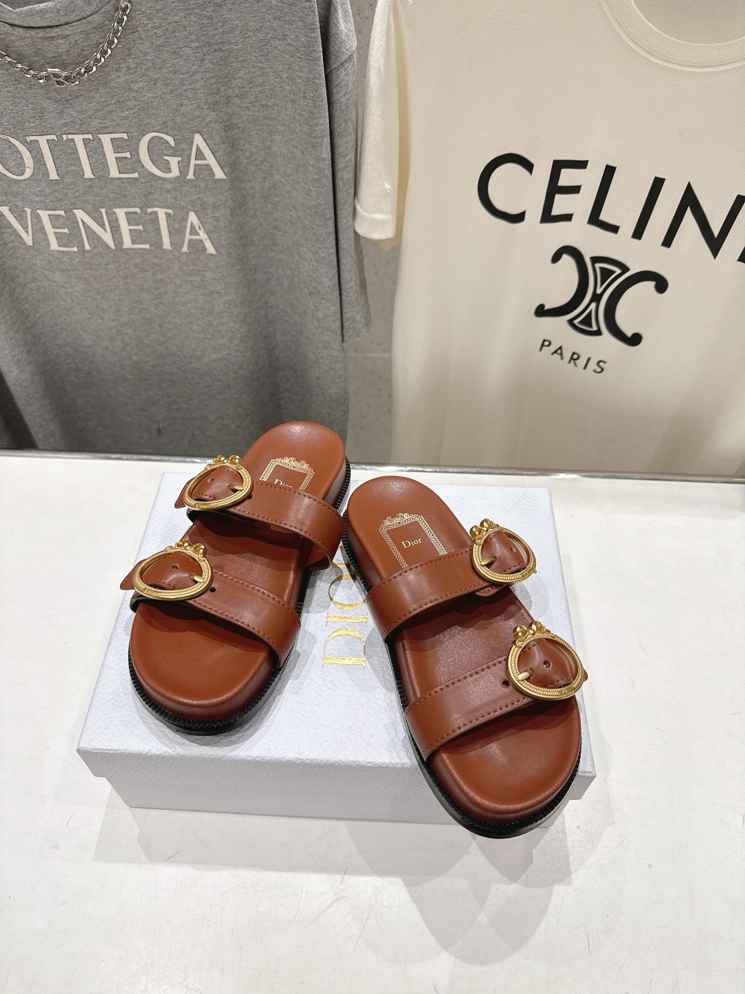 高版本出厂 【高品质】Dior*迪奥F019 D家2026ss春夏新款魔术贴沙滩拖鞋凉鞋～经典版型 搭配