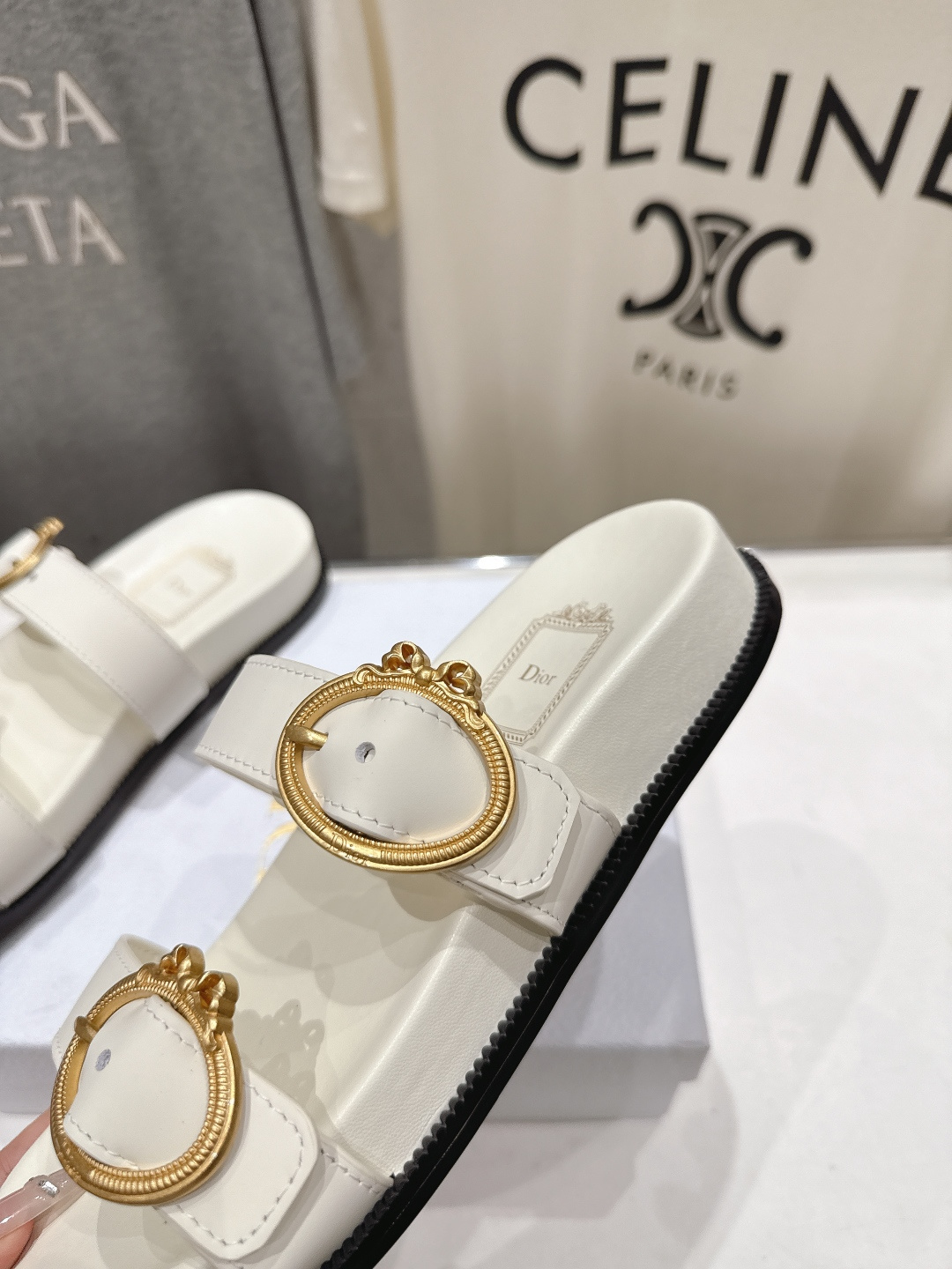 高版本出厂 【高品质】Dior*迪奥F019 D家2026ss春夏新款魔术贴沙滩拖鞋凉鞋～经典版型 搭配
