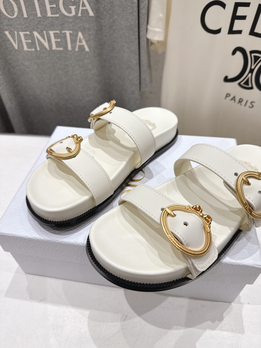 高版本出厂 【高品质】Dior*迪奥F019 D家2026ss春夏新款魔术贴沙滩拖鞋凉鞋～经典版型 搭配