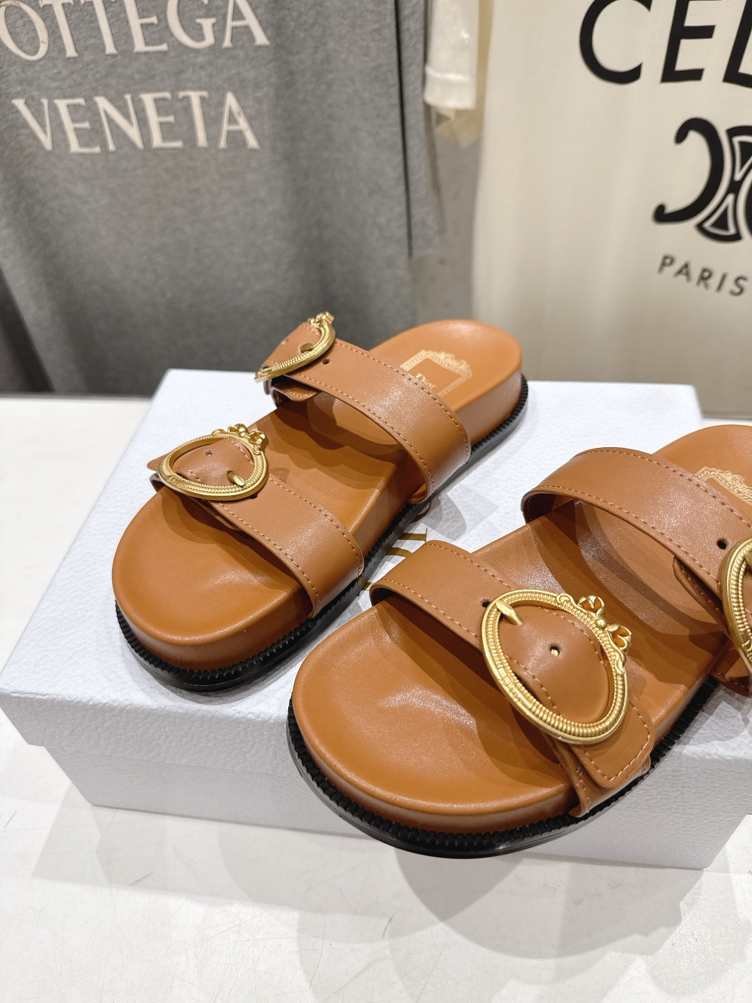 高版本出厂 【高品质】Dior*迪奥F019 D家2026ss春夏新款魔术贴沙滩拖鞋凉鞋～经典版型 搭配