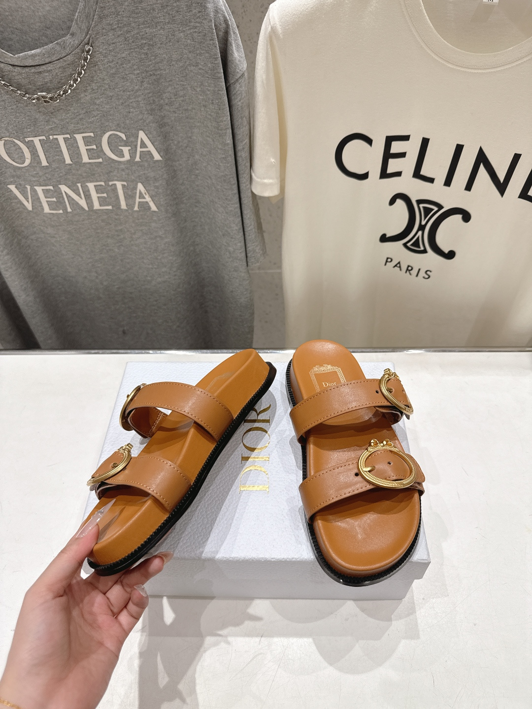 高版本出厂 【高品质】Dior*迪奥F019 D家2026ss春夏新款魔术贴沙滩拖鞋凉鞋～经典版型 搭配