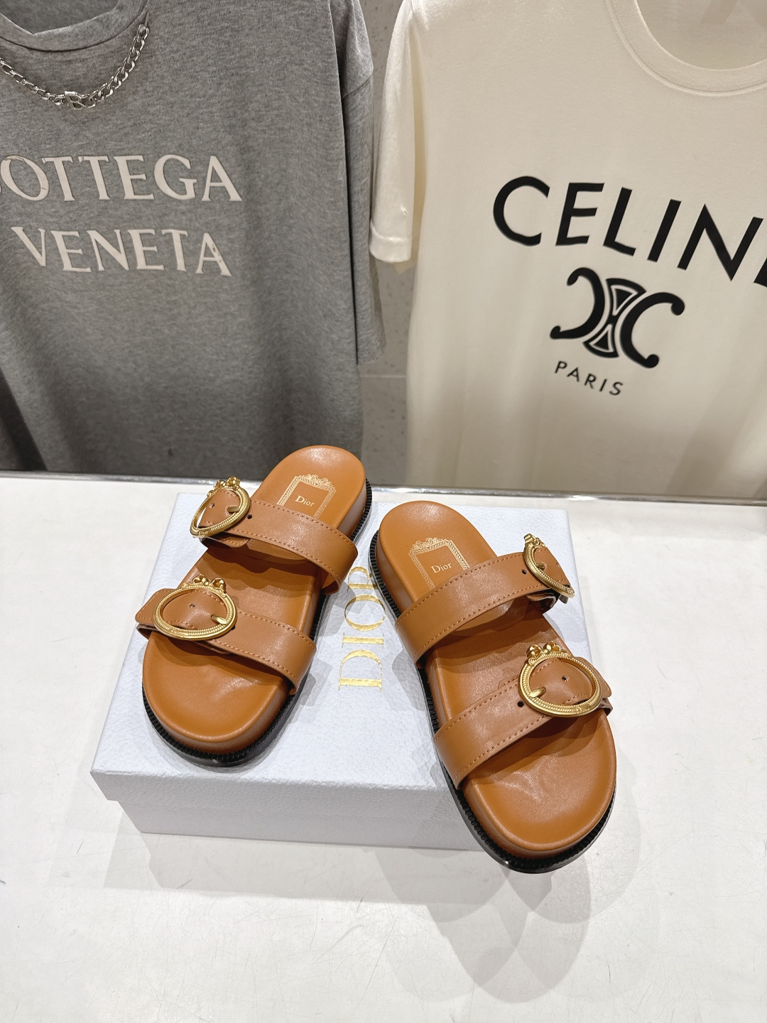 高版本出厂 【高品质】Dior*迪奥F019 D家2026ss春夏新款魔术贴沙滩拖鞋凉鞋～经典版型 搭配