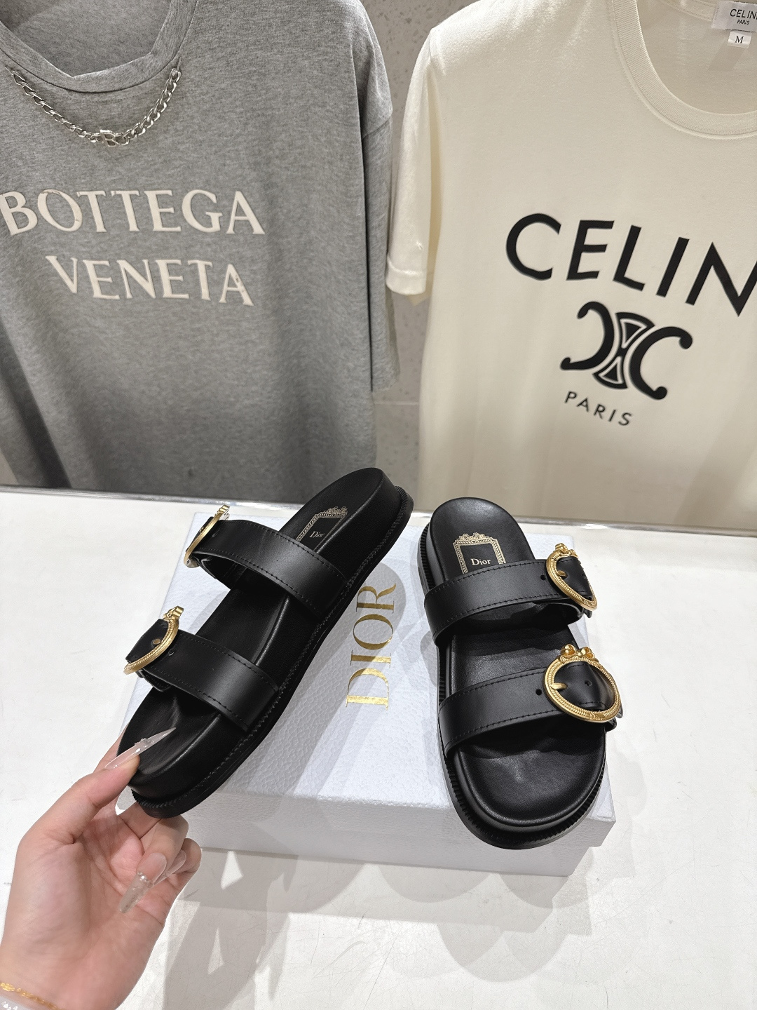 高版本出厂 【高品质】Dior*迪奥F019 D家2026ss春夏新款魔术贴沙滩拖鞋凉鞋～经典版型 搭配