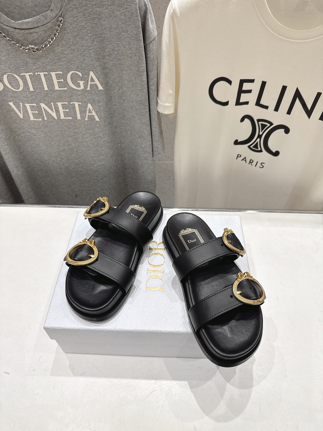高版本出厂 【高品质】Dior*迪奥F019 D家2026ss春夏新款魔术贴沙滩拖鞋凉鞋～经典版型 搭配