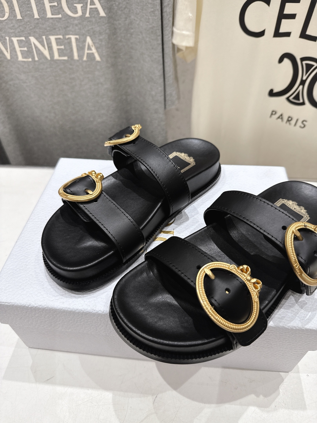 高版本出厂 【高品质】Dior*迪奥F019 D家2026ss春夏新款魔术贴沙滩拖鞋凉鞋～经典版型 搭配