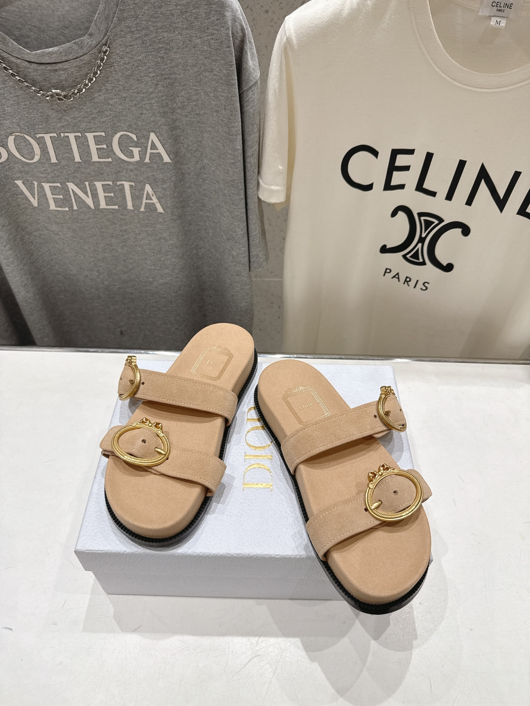 高版本出厂 【高品质】Dior*迪奥F019 D家2026ss春夏新款魔术贴沙滩拖鞋凉鞋～经典版型 搭配