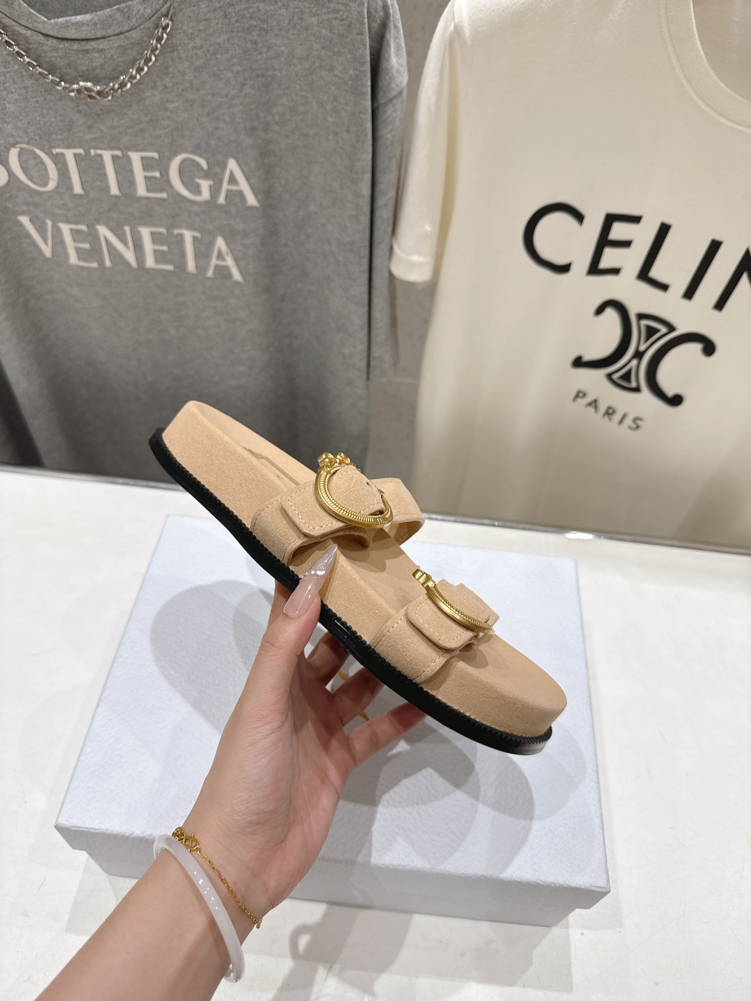 高版本出厂 【高品质】Dior*迪奥F019 D家2026ss春夏新款魔术贴沙滩拖鞋凉鞋～经典版型 搭配