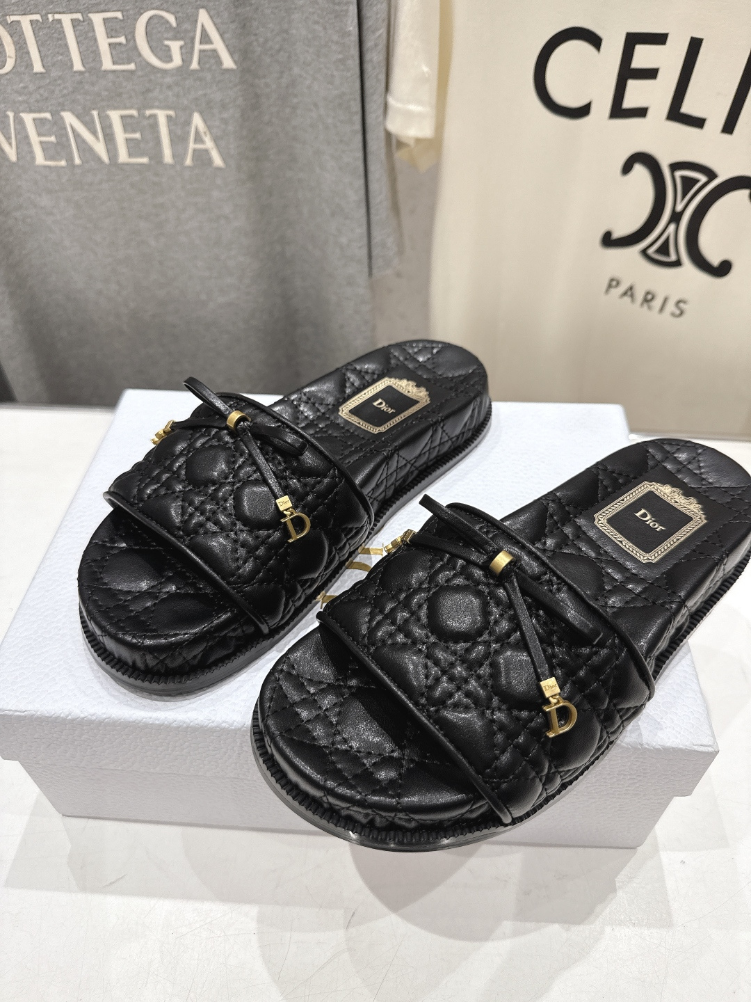 高版本出厂 【高品质】Dior*迪奥D家F019 2026ss夏季新款厚底沙滩拖鞋～经典版型 搭配贴合脚