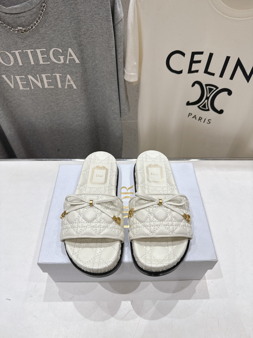 高版本出厂 【高品质】Dior*迪奥D家F019 2026ss夏季新款厚底沙滩拖鞋～经典版型 搭配贴合脚
