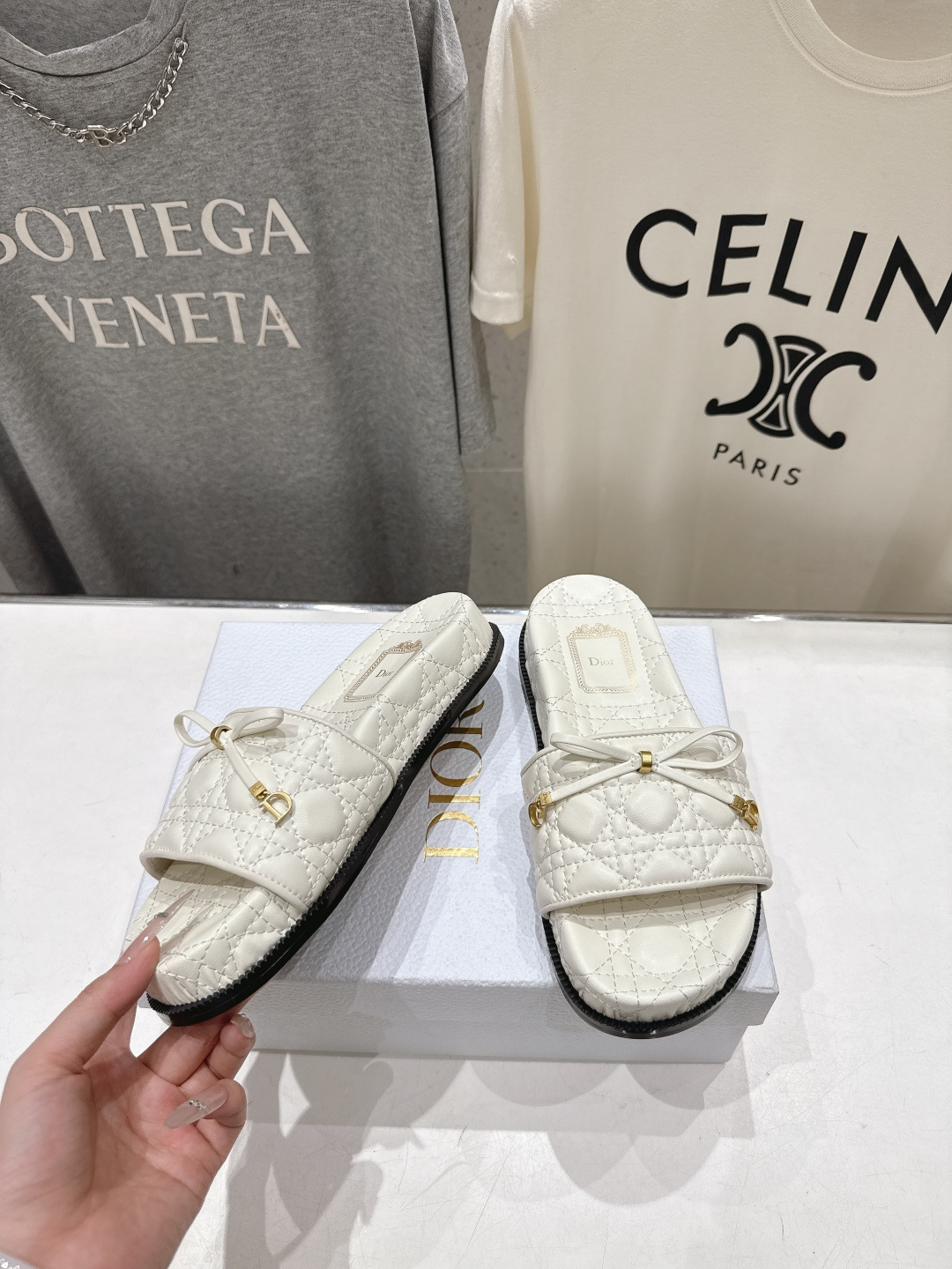 高版本出厂 【高品质】Dior*迪奥D家F019 2026ss夏季新款厚底沙滩拖鞋～经典版型 搭配贴合脚