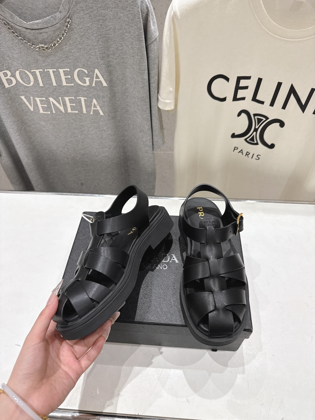 高版本出厂 Prada/普拉达F029 2026ss夏季新款复古风沙滩厚底凉鞋这个鞋型真的属于经典不会过