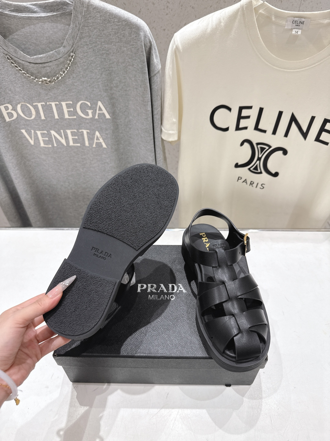 高版本出厂 Prada/普拉达F029 2026ss夏季新款复古风沙滩厚底凉鞋这个鞋型真的属于经典不会过
