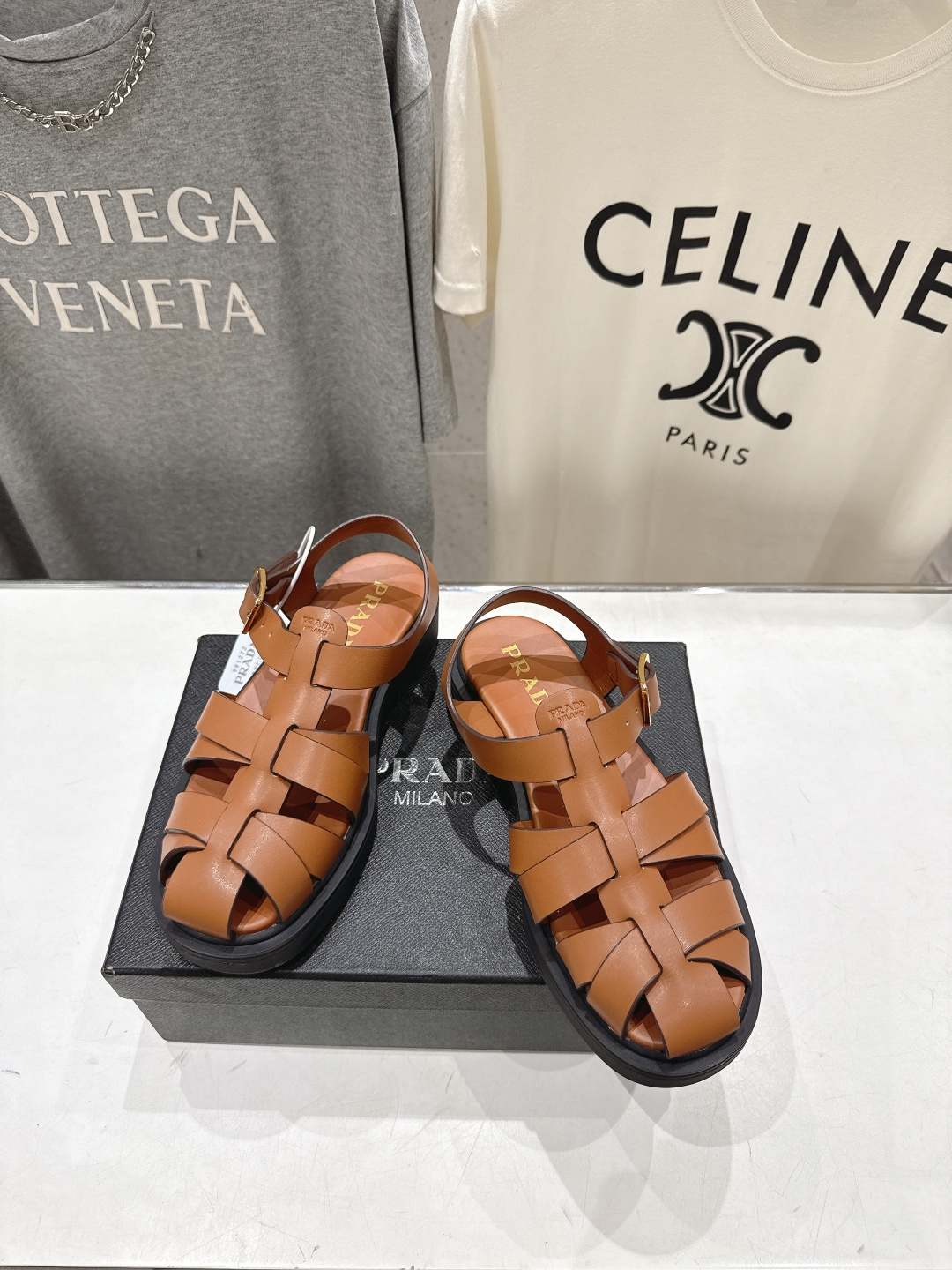 高版本出厂 Prada/普拉达F029 2026ss夏季新款复古风沙滩厚底凉鞋这个鞋型真的属于经典不会过