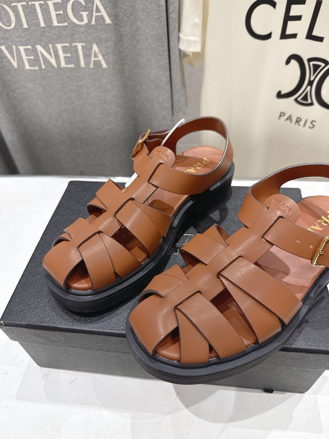 高版本出厂 Prada/普拉达F029 2026ss夏季新款复古风沙滩厚底凉鞋这个鞋型真的属于经典不会过