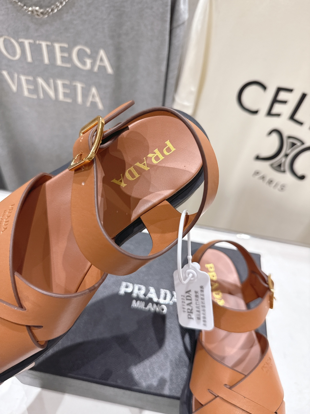 高版本出厂 Prada/普拉达F029 2026ss夏季新款复古风沙滩厚底凉鞋这个鞋型真的属于经典不会过