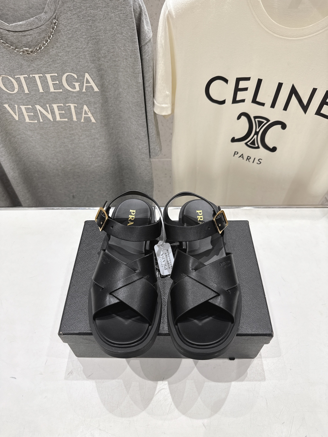 高版本出厂 Prada/普拉达F029 2026ss夏季新款复古风沙滩厚底凉鞋这个鞋型真的属于经典不会过