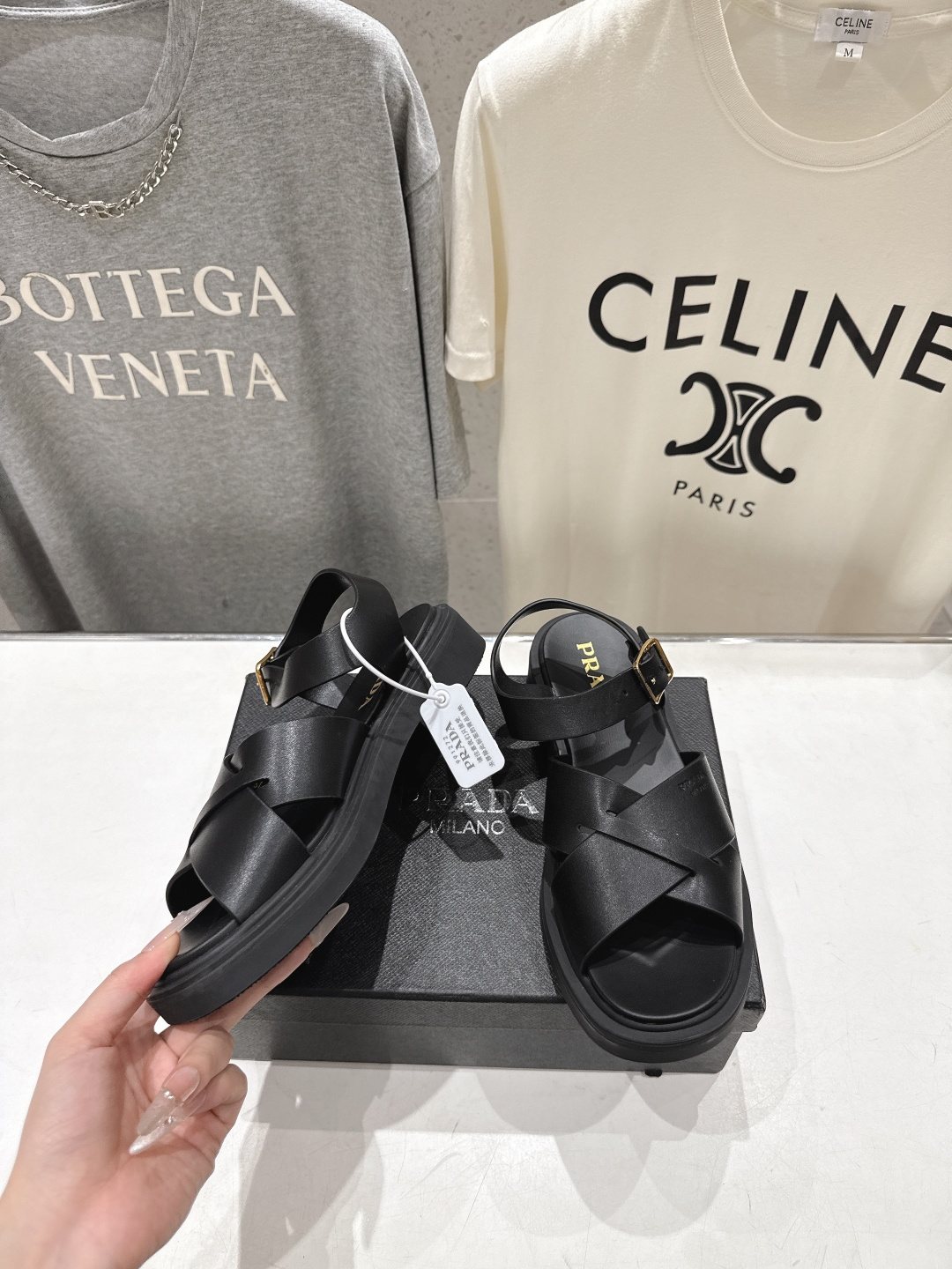 高版本出厂 Prada/普拉达F029 2026ss夏季新款复古风沙滩厚底凉鞋这个鞋型真的属于经典不会过