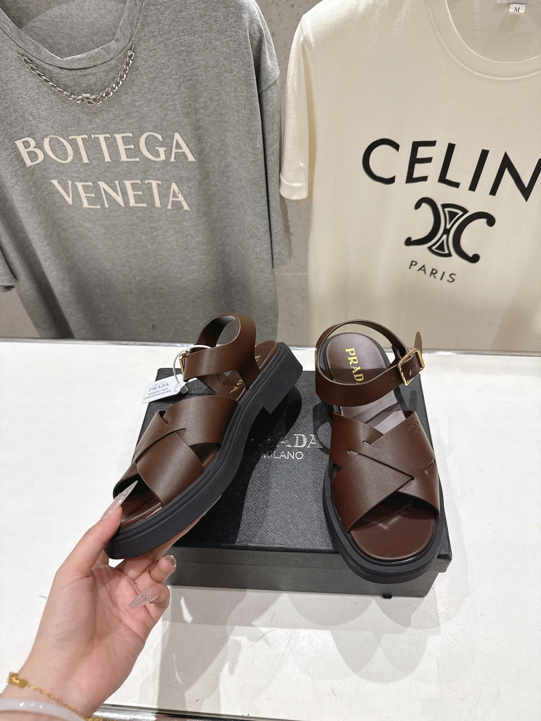 高版本出厂 Prada/普拉达F029 2026ss夏季新款复古风沙滩厚底凉鞋这个鞋型真的属于经典不会过